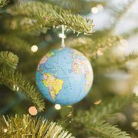 6 Ways To Have An Earth-Conscious Christmas